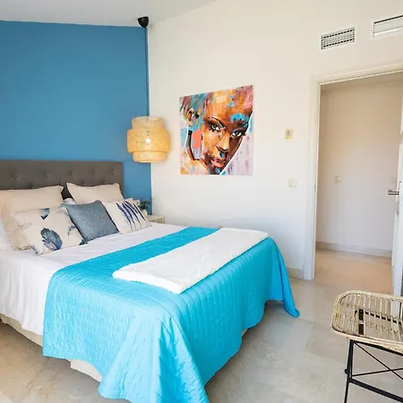 Vacation I Canas Beachfront Haven, Sea View, Jacuzzi, Golden Mile, Duplex Penthouse, 24-7 Security