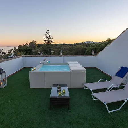 Vacation I Canas Beachfront Haven, Sea View, Jacuzzi, Golden Mile, Duplex Penthouse, 24-7 Security Appartement *