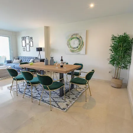 Vacation I Canas Beachfront Haven, Sea View, Jacuzzi, Golden Mile, Duplex Penthouse, 24-7 Security *