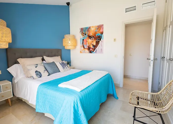 Vacation I Canas Beachfront Haven, Sea View, Jacuzzi, Golden Mile, Duplex Penthouse, 24-7 Security