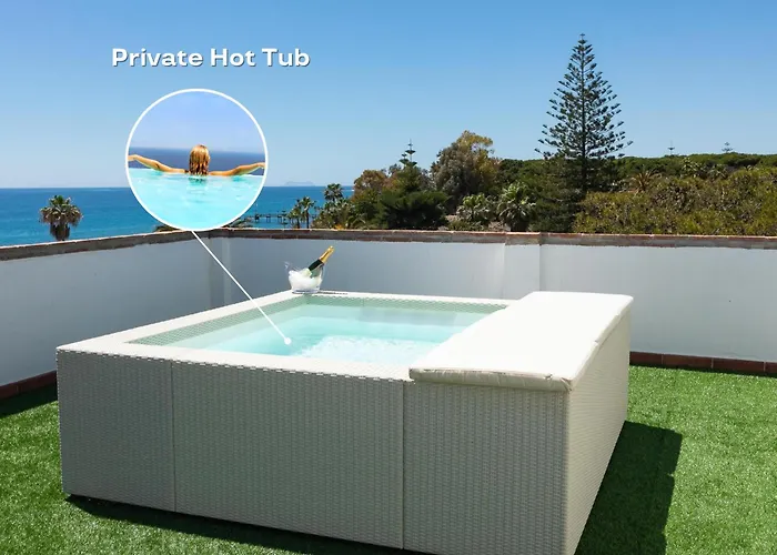 شقة Vacation I Canas Beachfront Haven, Sea View, Jacuzzi, Golden Mile, Duplex Penthouse, 24-7 Security