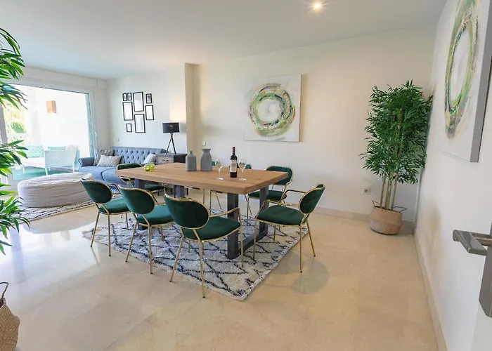 Vacation I Canas Beachfront Haven, Sea View, Jacuzzi, Golden Mile, Duplex Penthouse, 24-7 Security *