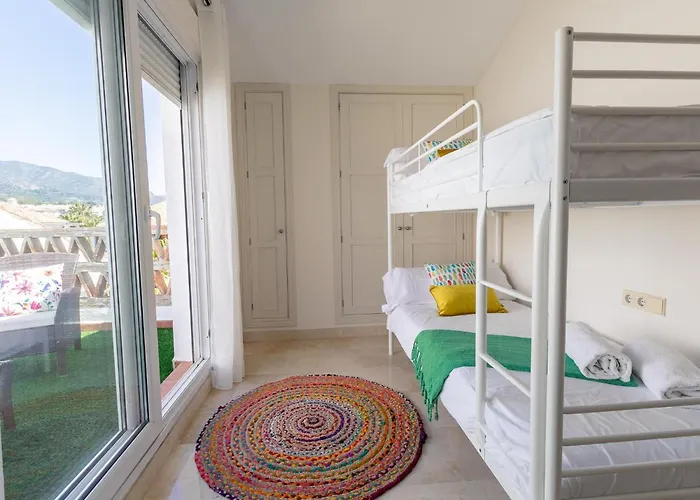 شقة Vacation I Canas Beachfront Haven, Sea View, Jacuzzi, Golden Mile, Duplex Penthouse, 24-7 Security *