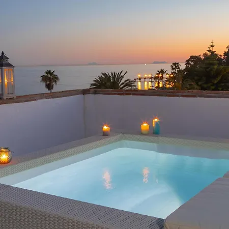 Daire Vacation I Canas Beachfront Haven, Sea View, Jacuzzi, Golden Mile, Duplex Penthouse, 24-7 Security