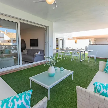 Vacation I Canas Beachfront Haven, Sea View, Jacuzzi, Golden Mile, Duplex Penthouse, 24-7 Security *