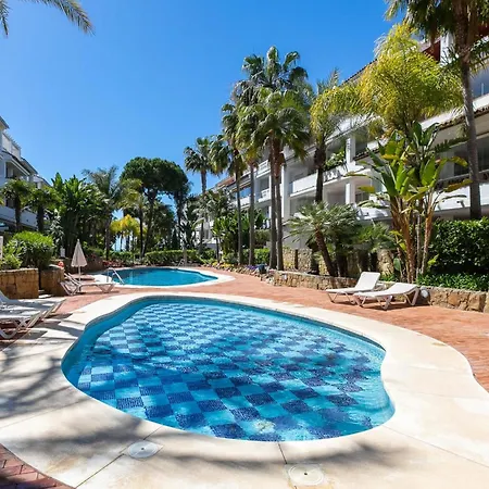 Daire Vacation I Canas Beachfront Haven, Sea View, Jacuzzi, Golden Mile, Duplex Penthouse, 24-7 Security