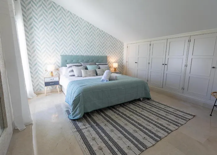 Apartment Vacation I Canas Beachfront Haven, Sea View, Jacuzzi, Golden Mile, Duplex Penthouse, 24-7 Security *